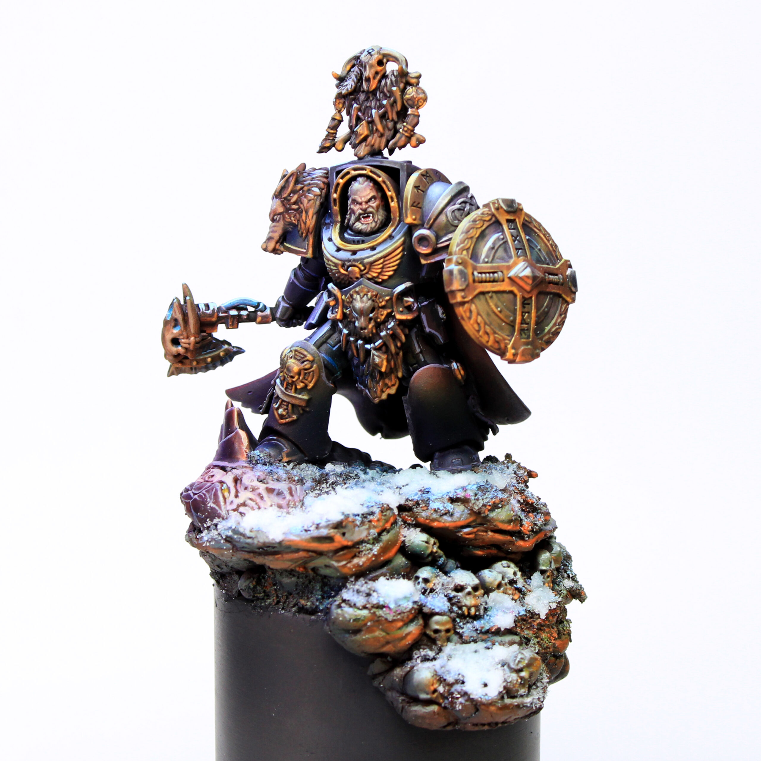Lobo Espacial Logan Grimnar de Games Workshop conversionado - pintura Fran López Payá (PaintForge)